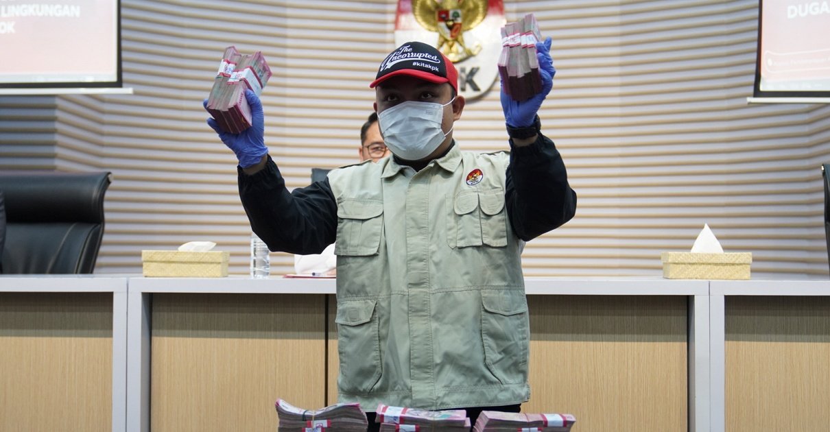 OTT PN Depok: Ketua & Wakil Ketua Jadi Tersangka, Dugaan "Fee" Eksekusi Sengketa Lahan Rp850 Juta