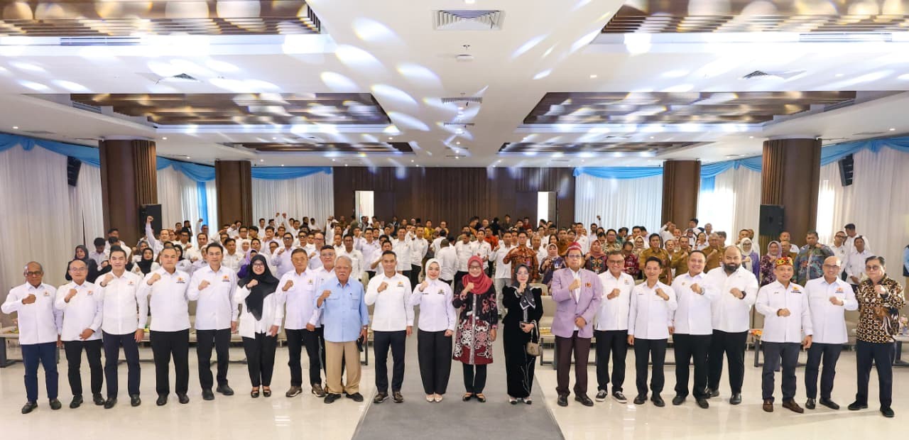 Kepala Otorita IKN, Basuki Hadimuljono, beserta jajaran turut menghadiri pelantikan dan pengukuhan KADIN Kalimantan Timur yang digelar di Kantor Bersama 3, KIPP Nusantara, pada Semin (2/3/2026)
