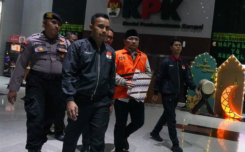 Dugaan Korupsi Kuota Haji Eks Menteri Agama YCQ Resmi Ditahan KPK