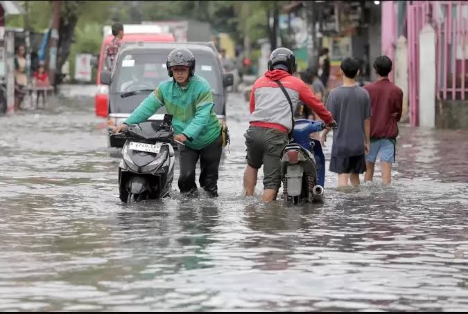Banjir Jakarta Masih Meluas: 16 RT dan 2 Jalan Tergenang Senin Pagi