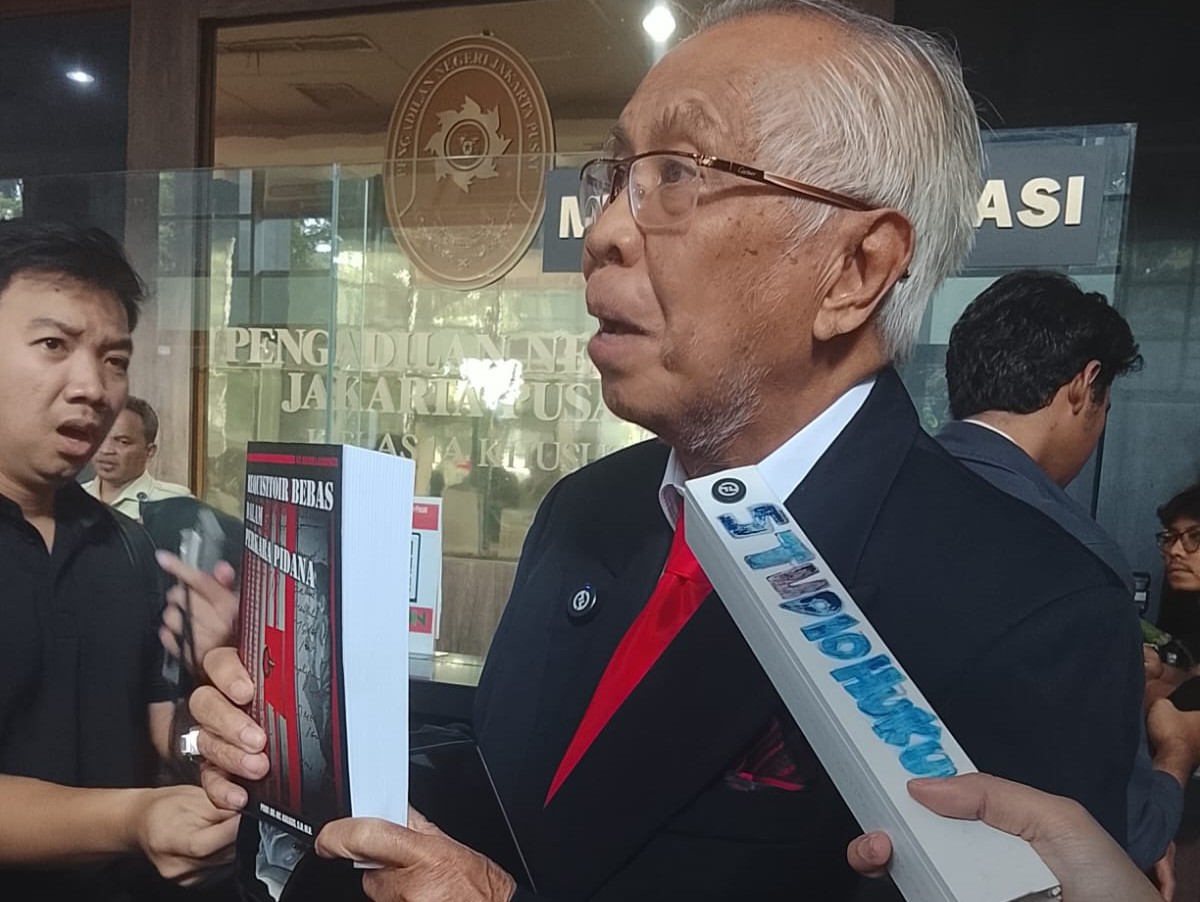 Jelang Sidang Putusan Nadiem Makarim Hari Ini, O.C. Kaligis: Tidak Ada Kerugian Negara, Harusnya Bebas!